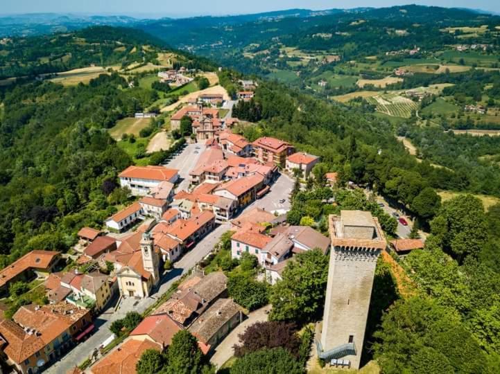 La Tana Dello Scoiattolo - Adults Only * Murazzano (Cuneo)